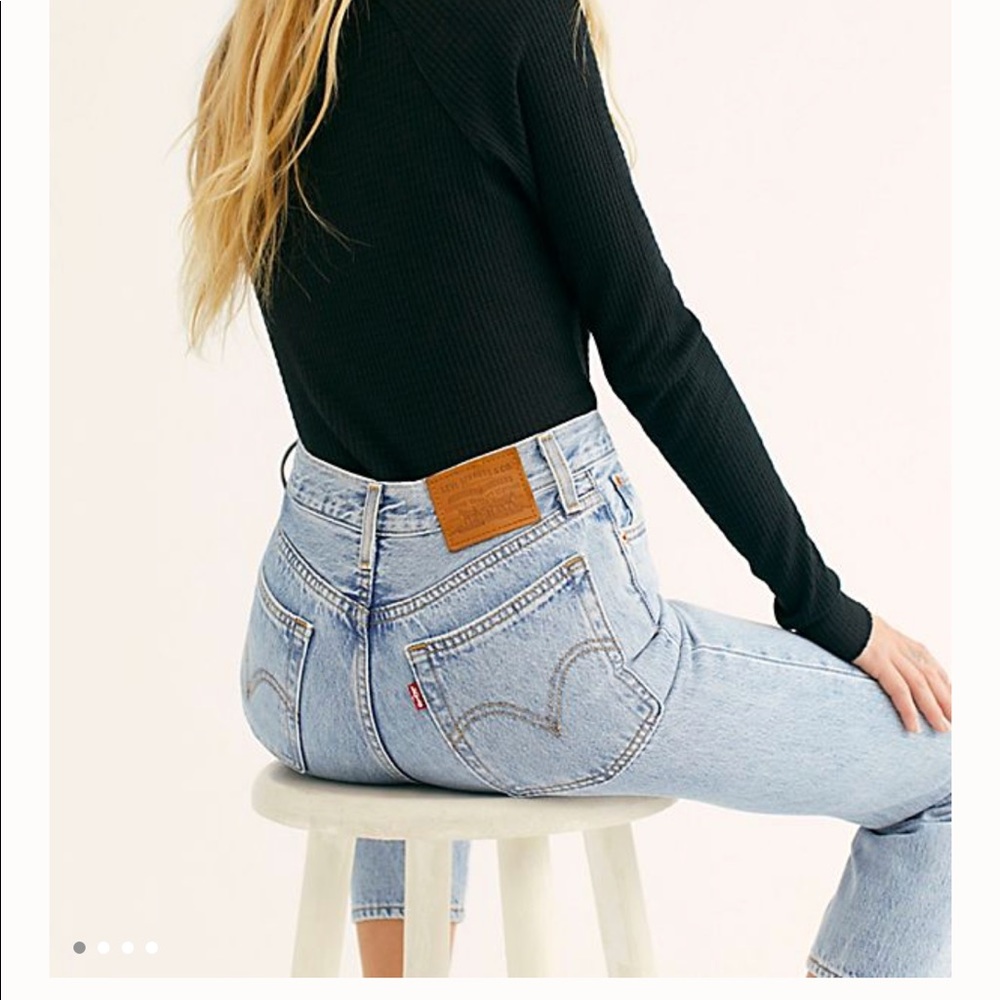 Levis wedgie straight jeans